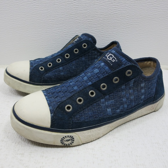 insulated tennis shoes